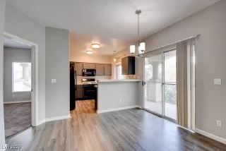 Photo #3: 2735311 Listing 