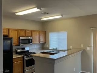 Photo #6: 2735326 Listing 