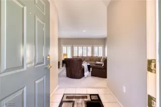 Photo #2: 2735328 Listing 