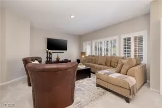 Photo #5: 2735328 Listing 