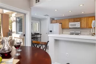 Photo #6: 2735328 Listing 