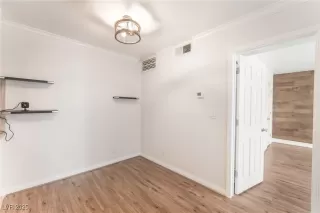 Photo #4: 2735348 Listing 