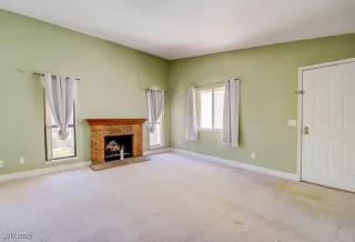 Photo #3: 2735352 Listing 