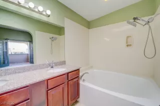 Photo #6: 2735352 Listing 