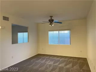 Photo #6: 2735387 Listing