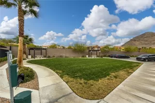 Photo #1: 2735440 Listing 