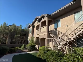 Photo #1: 2735447 Listing