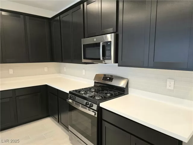 MLS: 2735475 Condo For Sale