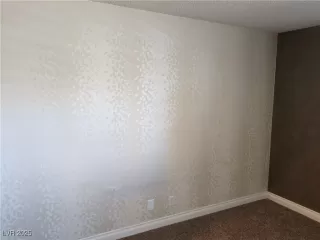 Photo #4: 2735535 Listing