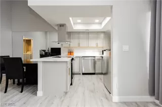 Photo #5: 2735563 Listing 