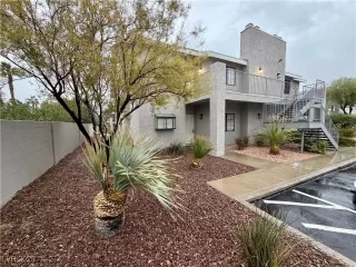 Photo #1: 2735567 Listing 