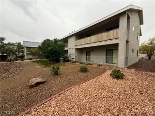 Photo #2: 2735567 Listing 