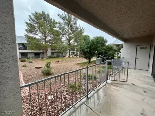 Photo #3: 2735567 Listing 