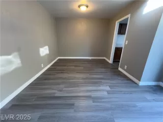 Photo #4: 2735580 Listing