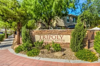 Photo #2: 2735604 Listing