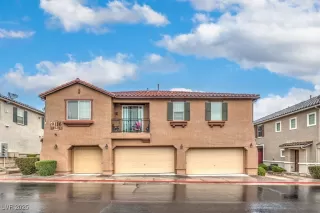 Photo #3: 2735604 Listing