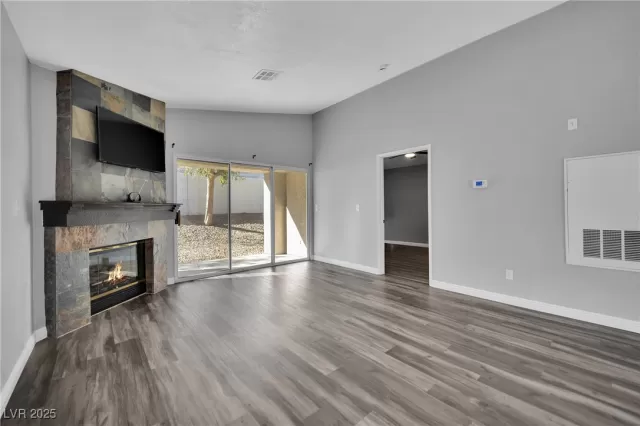 MLS: 2735632 Condo For Sale