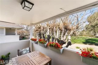 Photo #2: 2735655 Listing