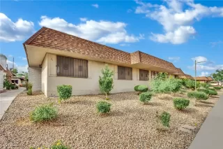 Photo #3: 2735668 Listing