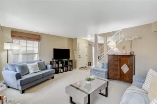 Photo #4: 2735696 Listing 