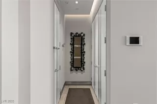 Photo #3: 2735700 Listing