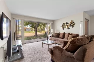 Photo #2: 2735701 Listing 