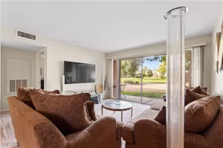 Photo #3: 2735701 Listing 