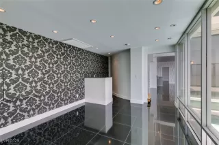 Photo #5: 2735722 Listing 