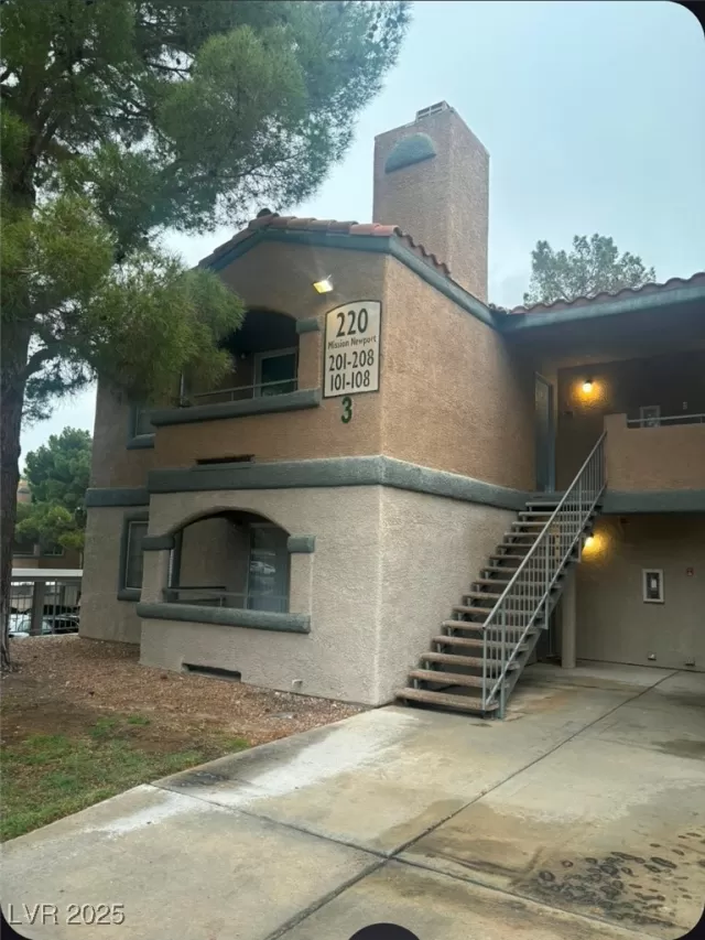 MLS: 2735737 Condo For Sale