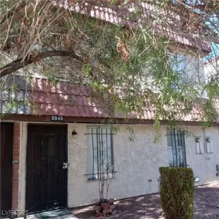 Photo #1: 2735751 Listing