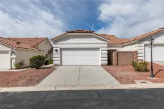 Photo #1: 2735769 Listing