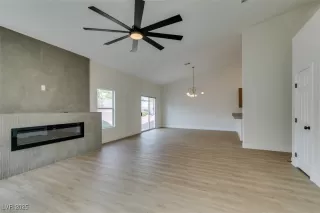 Photo #5: 2735769 Listing