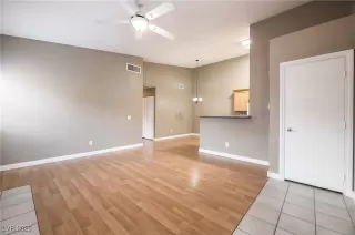 Photo #5: 2735810 Listing 