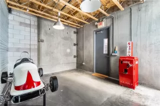 Photo #2: 2735825 Listing