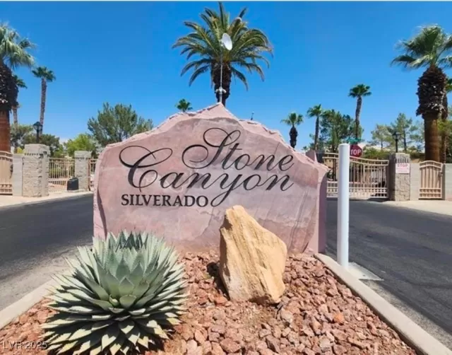 MLS: 2735829 Condo For Sale