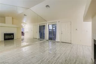 Photo #5: 2735833 Listing 