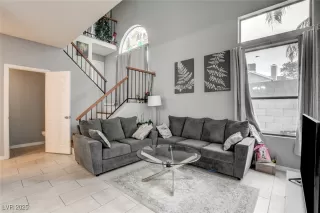 Photo #6: 2735870 Listing 