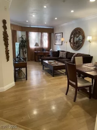 Photo #2: 2735883 Listing 