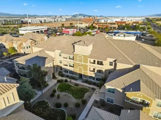 Photo #1: 2735904 Listing 