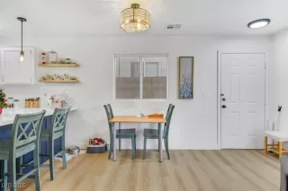 Photo #2: 2735911 Listing