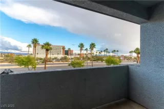 Photo #1: 2735914 Listing