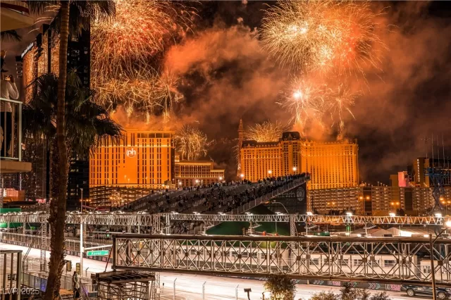 MLS: 2735920 Condo For Sale