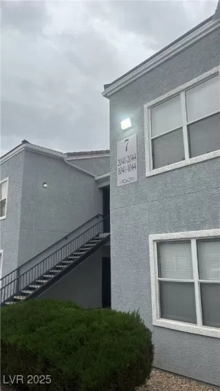 Photo #3: 2735928 Listing 