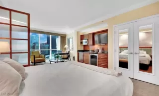 Photo #1: 2735949 Listing 