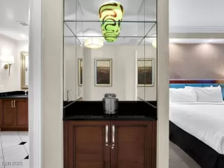 Photo #5: 2735949 Listing 