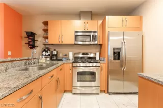 Photo #5: 2735984 Listing 