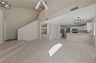 Photo #5: 2735989 Listing 