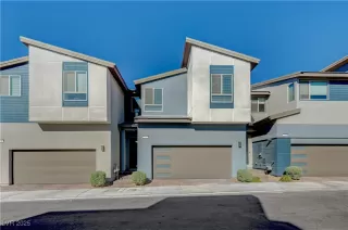 Photo #1: 2736016 Listing