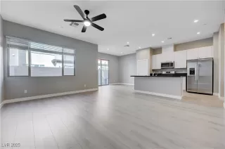 Photo #5: 2736016 Listing