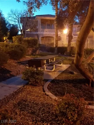 Photo #3: 2736053 Listing 